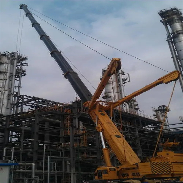 潜江经济开发区吊板房的吊车